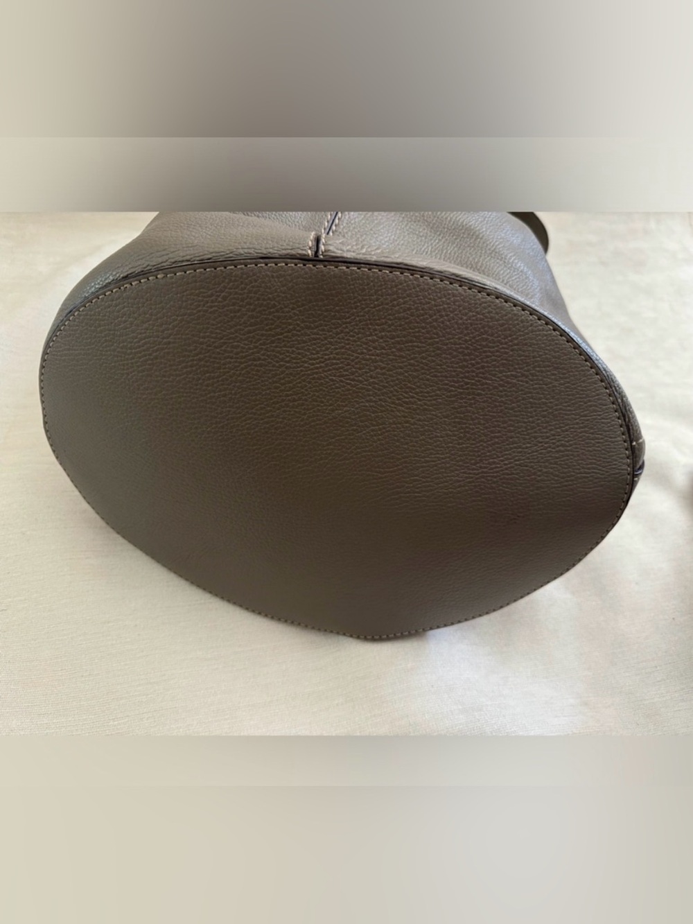 BRIGHTON Calliope pewter/ gray tassel drawstring hobo bag. Excellent condition! - Picture 5 of 11